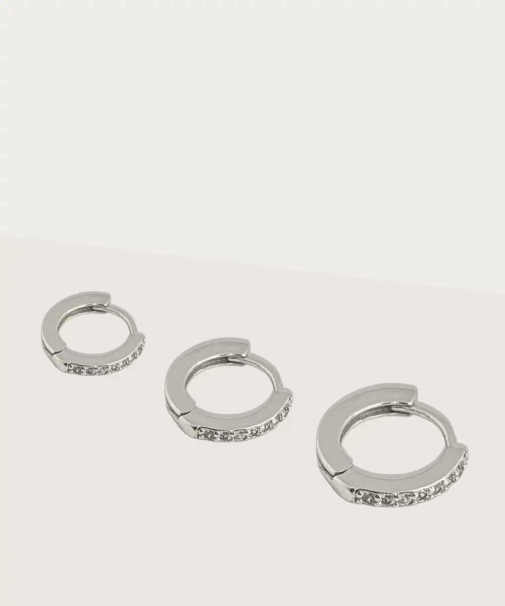 avril piercing anneau simple avec zircons tailles