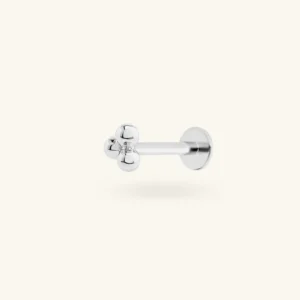 Annouk - piercing oreille lobe discret