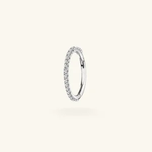 Avril - piercing anneau rook avec zircons - Avril couleur argent - 6mm