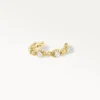 Ear cuff doré orné de perles délicates, bijou d’oreille élégant