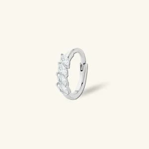 Riley - piercing tragus anneau strass couleur argent - Riley couleur argent - 8mm