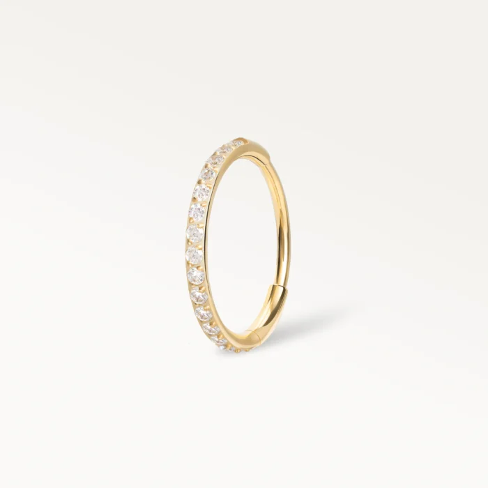 Anneau strass doré pour lobe – bijou fin et lumineux