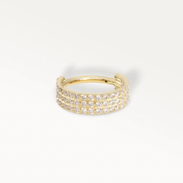 Piercing anneau doré épais serti de zircons étincelants, style raffiné