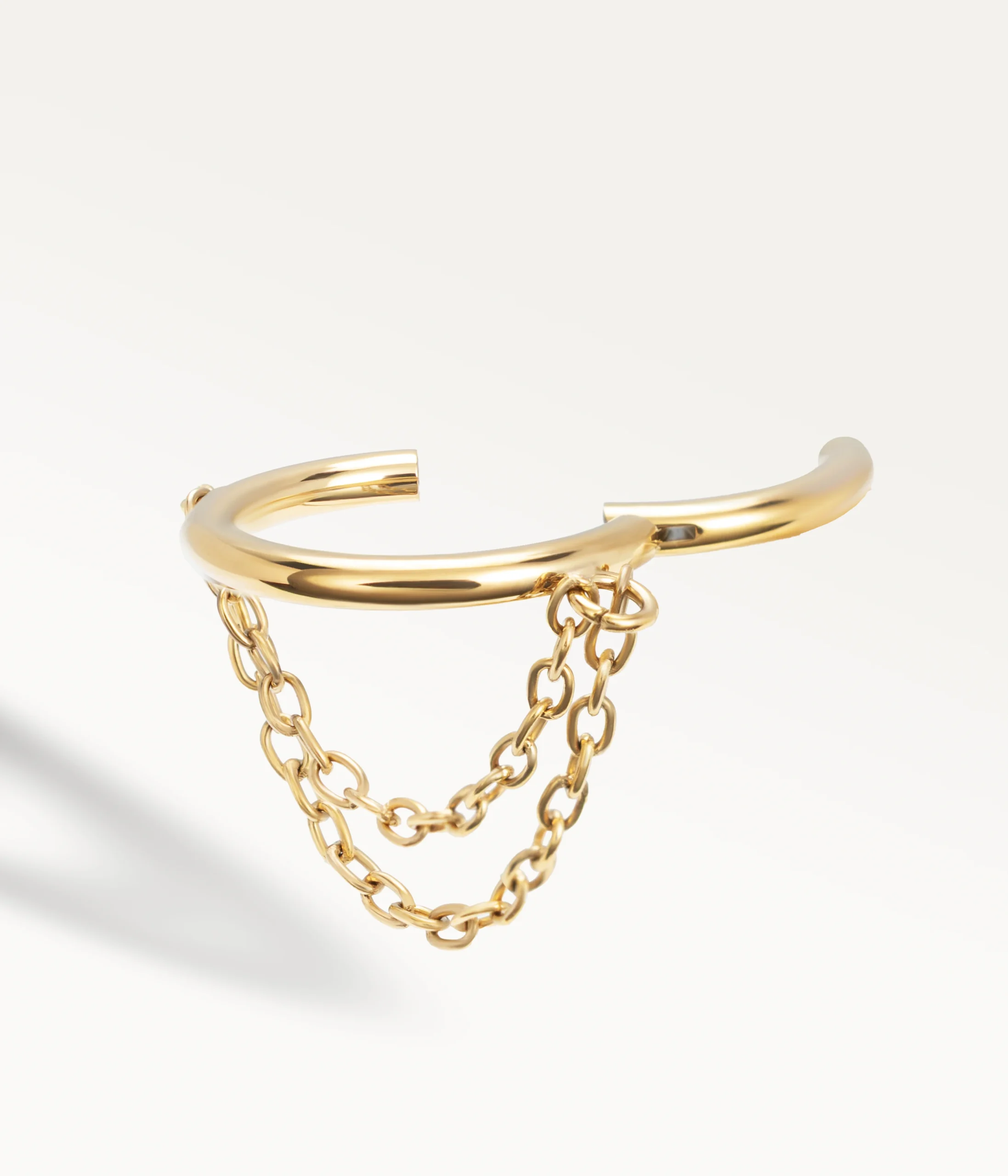 Piercing conch clicker doré avec chaînes pendantes, système d’ouverture pratique