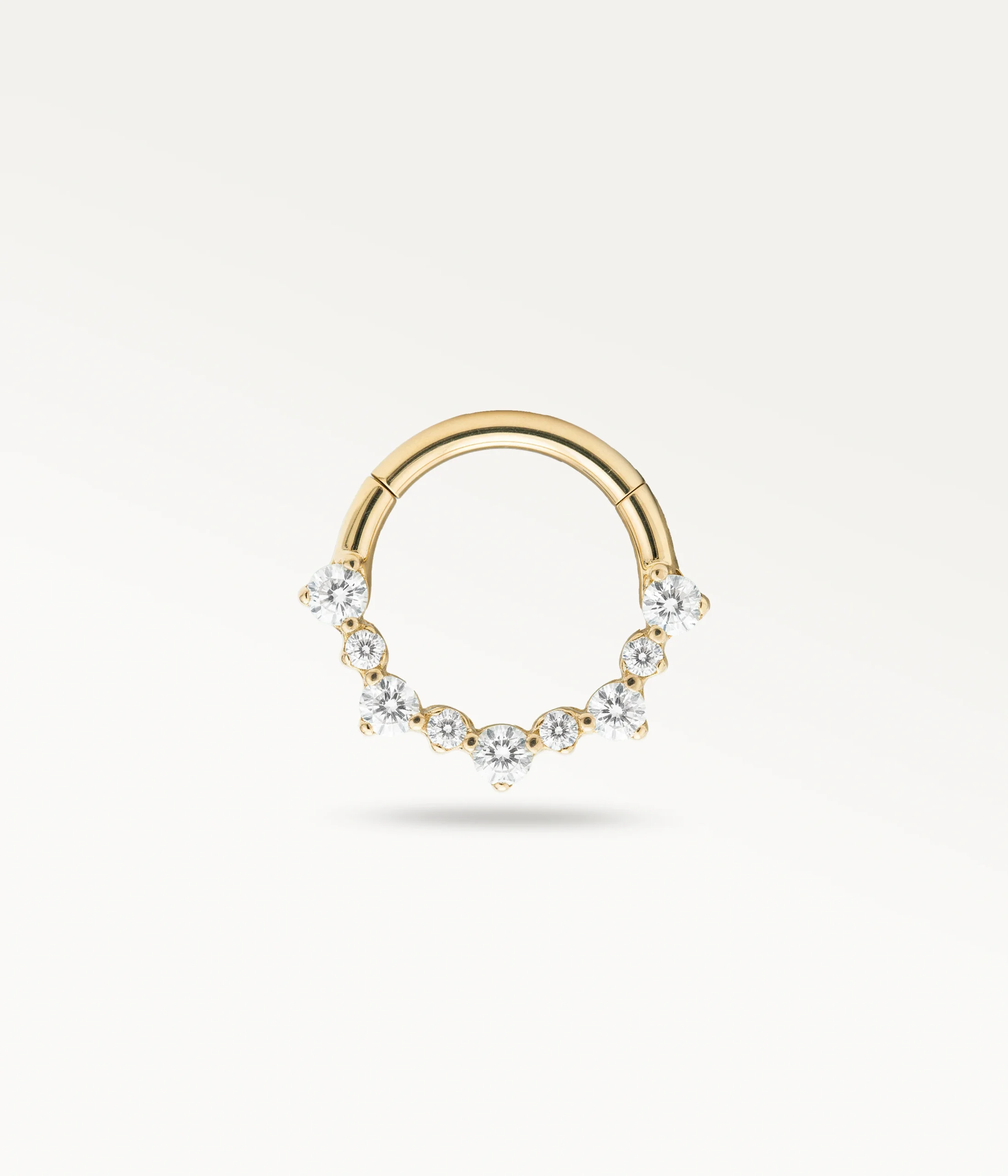 Piercing septum doré orné de zircons brillants, bijou fin et élégant