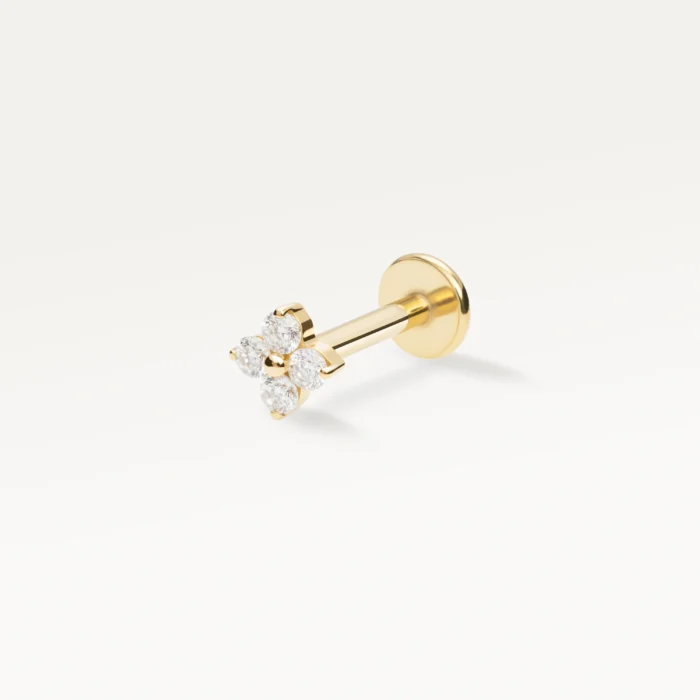 Piercing trèfle doré serti de zircons, bijou délicat et raffiné pour l’oreille