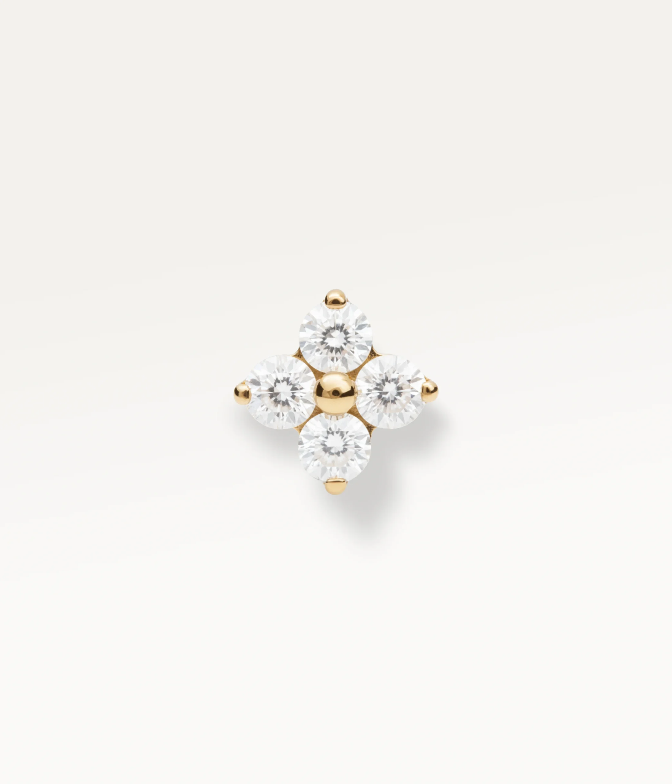 Piercing trèfle en or serti de zircons brillants, bijou raffiné et intemporel