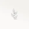 Vue frontale d'un piercing feuille argenté orné de pierres brillantes, style floral délicat
